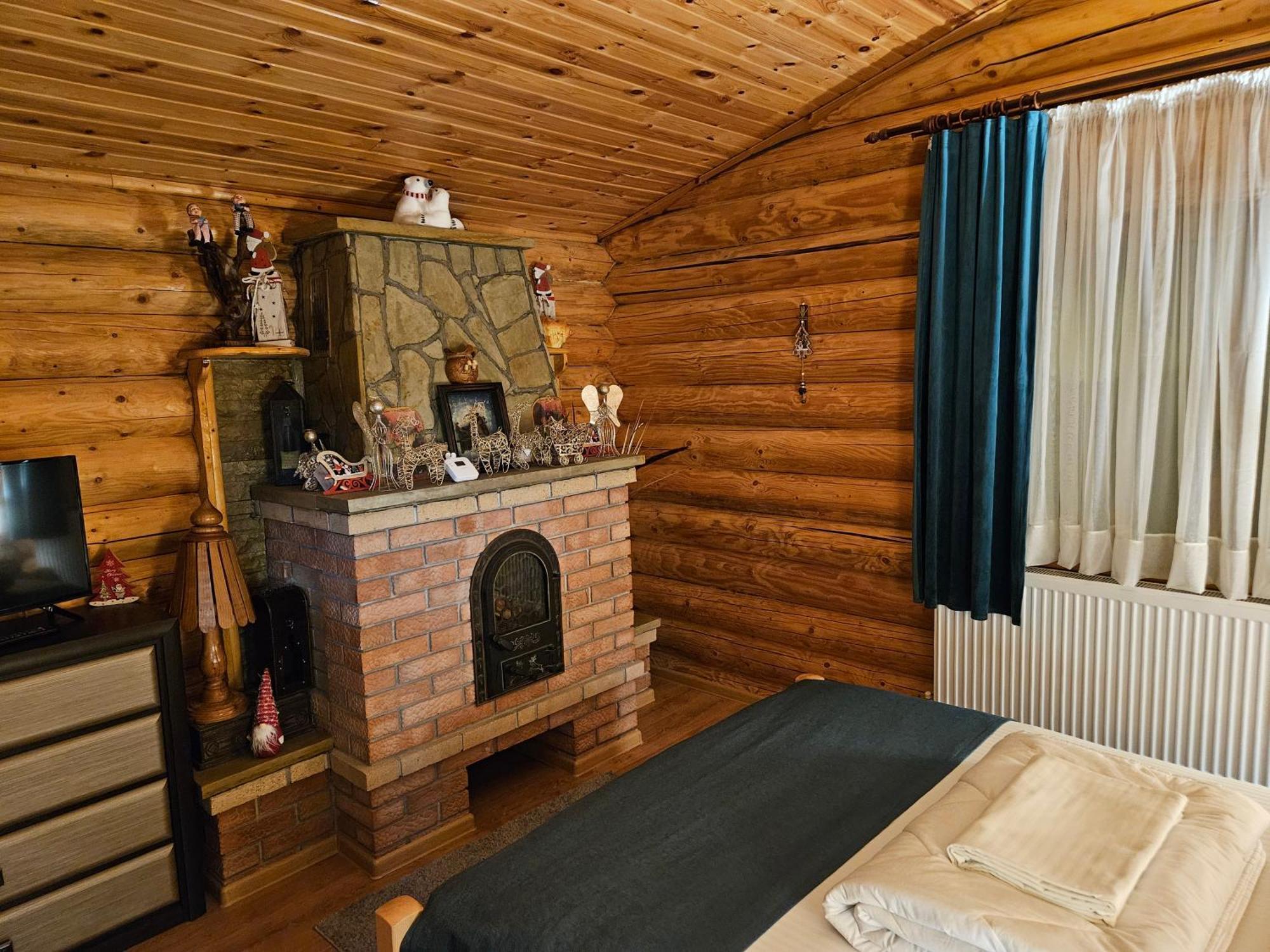 Cabana Alesia, Relaxare La Poalele Raraului Câmpulung Moldovenesc Buitenkant foto
