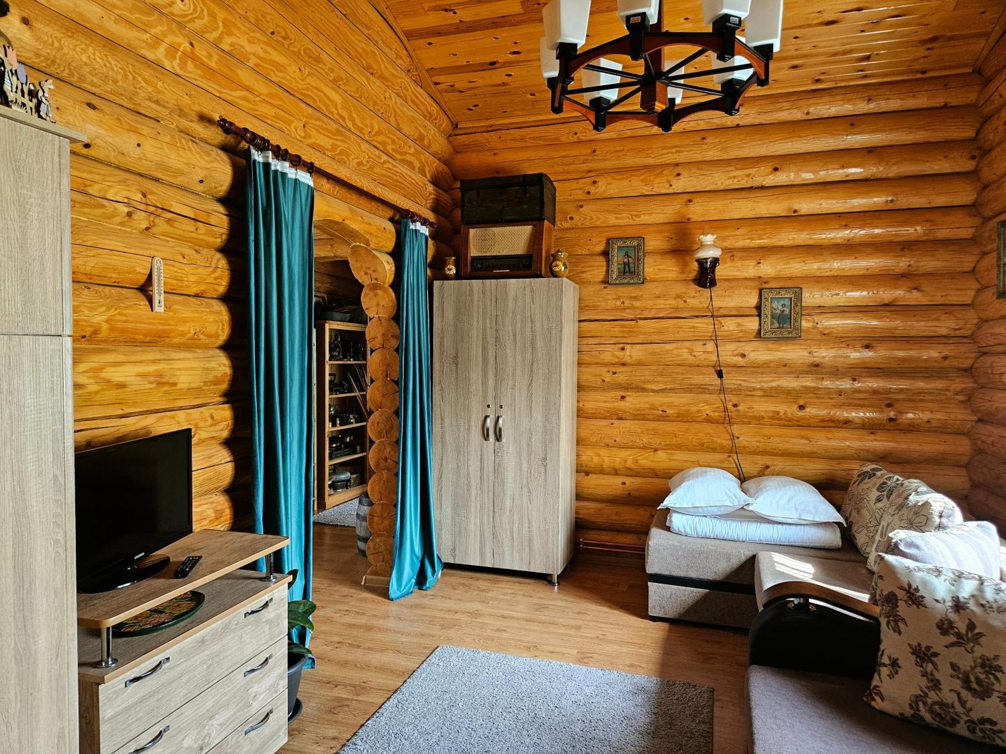 Cabana Alesia, Relaxare La Poalele Raraului Câmpulung Moldovenesc Buitenkant foto
